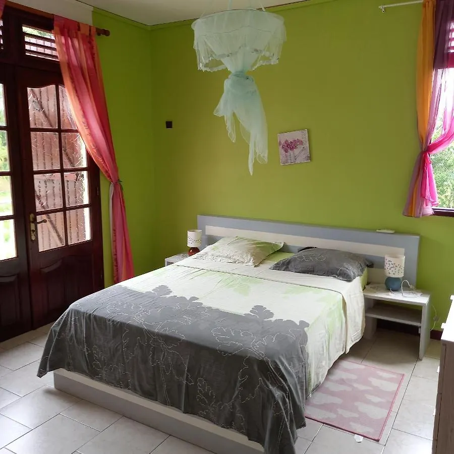 Spacieuse Maison De Vacances Petit-Bourg 0*,  Guadeloupe