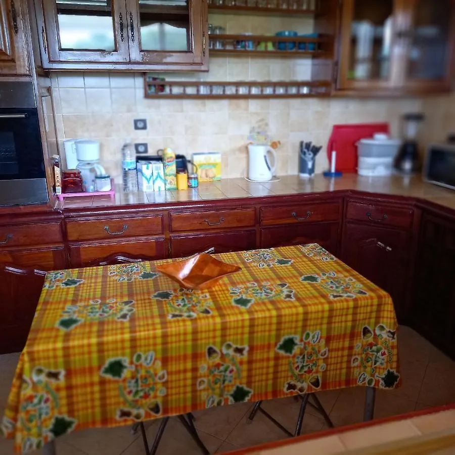Spacieuse Maison De Vacances Petit-Bourg Σπίτι διακοπών